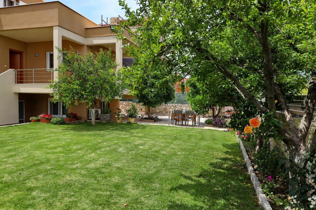 Fou'S Luxury Apartment Nafpaktos Exterior foto